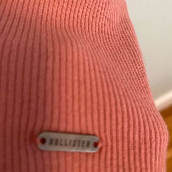 Hollister tank top. - Picture 4 of 6